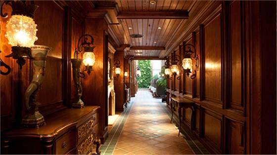 數(shù)碼彩中西復(fù)古品味酒窖館水性仿古全木整裝效果圖