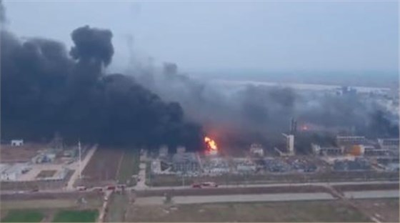 區(qū)安監(jiān)局為數(shù)碼彩生產(chǎn)一線員工組織安全生產(chǎn)培訓(xùn)