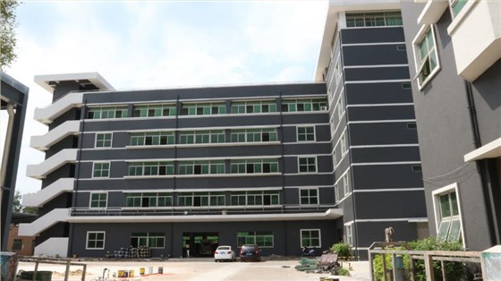 廣東華算工業(yè)地產中山廠房 馬賽克外墻涂料翻新水包砂效果