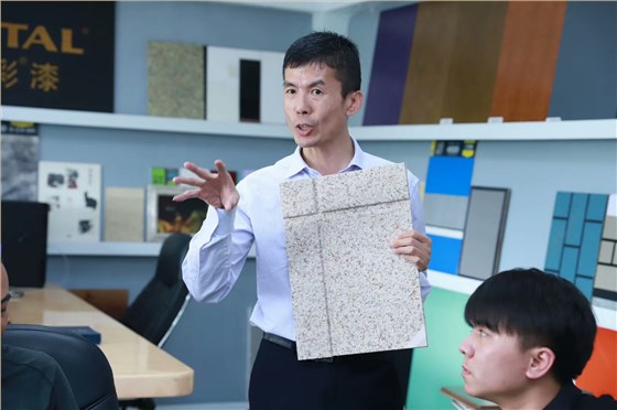 歡迎廣東涂協(xié)、經(jīng)銷商分會經(jīng)銷商代表蒞臨數(shù)碼彩指導