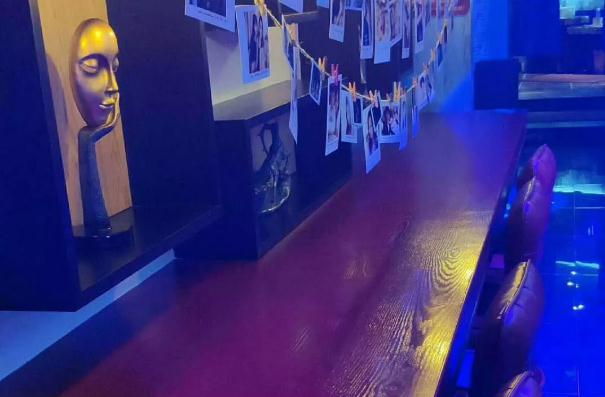 這座音樂餐吧，有一股誘惑靈魂的力量