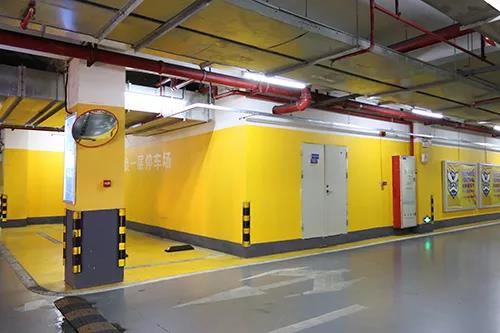 廣東中山大信廣場地上停車場內(nèi)墻翻新用水性外墻涂料